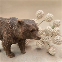 brun-bjoern-staaende-legetoejsdyr-gammelt-legetoej